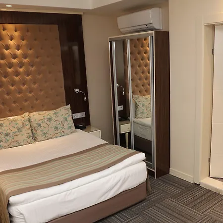 Hotel Gold 3*
